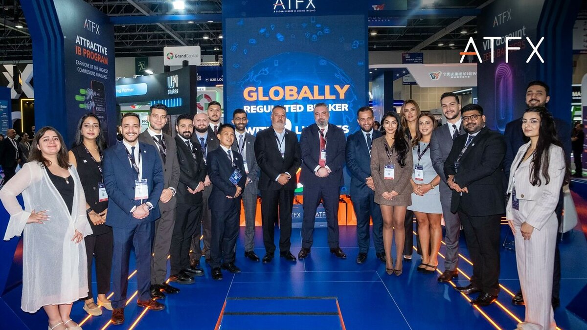 ATFX participates in Forex Expo Dubai 2025 as Regional Sponsor and wins prestigious awards
